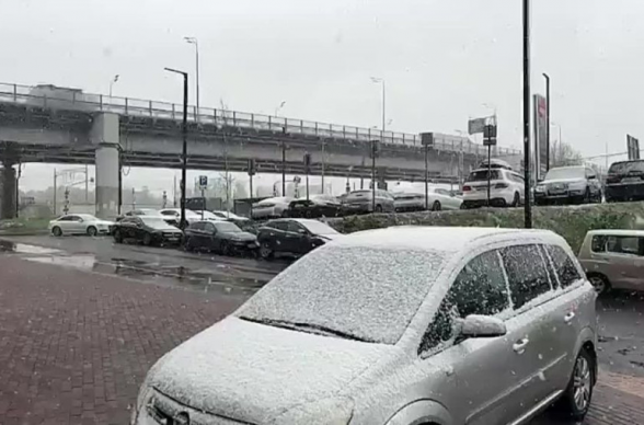 Մոսկվայում ձյուն է տեղացել. օդի ջերմաստիճանը նվազել է մինչև -0,2 աստիճան