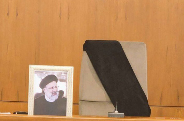 В Иране объявлен 5-дневный траур по погибшему президенту