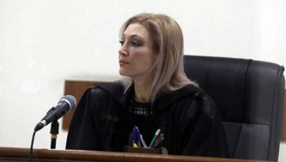 Կկայանա դատավոր Աննա Դանիբեկյանին կարգապահական պատասխանատվության ենթարկելու նիստը. «Ժողովուրդ»