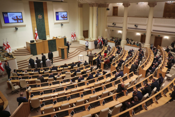 Парламент Грузии принял американскую версию закона об иноагентах