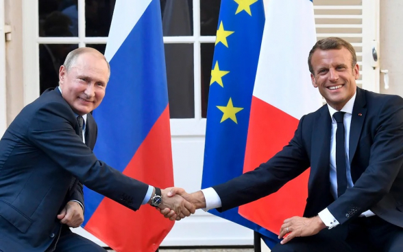 «Telegraph» сообщила о готовности Макрона быть посредником в диалоге о мире