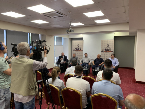 «Մայր Հայաստան»-ը քննարկում էր նախաձեռնել փոքր ու միջին բիզնեսի հիմնախնդիրների թեմայով (տեսանյութ)