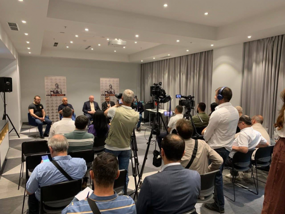 «Մայր Հայաստանի» քննարկումը՝ Հանրապետության տոնի առիթով