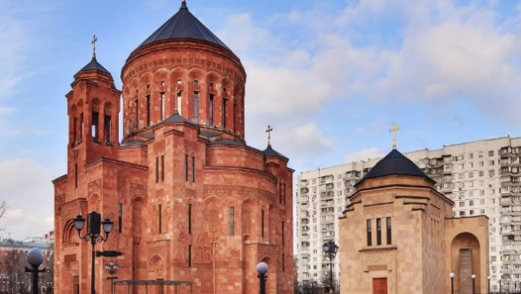 Իրենց քրիստոնյա հորջորջող ՀՀ վարչապետը տիկնոջ հետ միասին հերթական անգամ ցնցեց համայն հայությանը՝ վարկաբեկելով Եկեղեցին ու հայհոյելով հոգևոր առաջնորդությանը․ Ռուսաստանի և Նոր Նախիջևանի հայոց թեմ