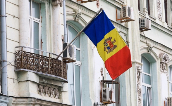 Гражданам Молдавии рекомендовали отказаться от поездок в Россию