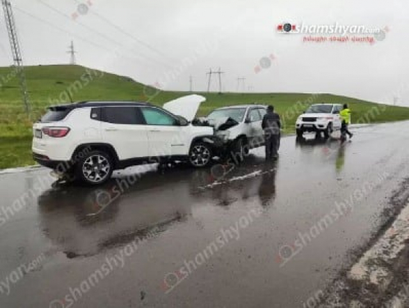 Սյունիքում ճակատ ճակատի բախվել են Jeep Compass-ը և Lexus-ը․ վիրավորներից մեկը ՊՆ Մեղրիի ռազմական ոստիկանության պետն է