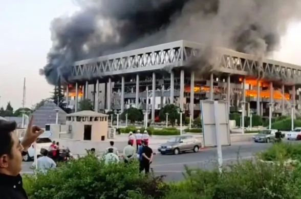 Израиль нанес ракетный удар по зданию иранского национального телевидения (видео)