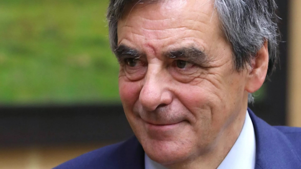 Бывшего премьера Франции приговорили к 4 годам условного срока