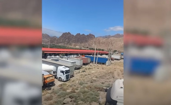 Ոնց որ բոմժ լինենք. բեռնատարների հայ վարորդները չեն կարողանում Իրանից Հայաստան մտնել