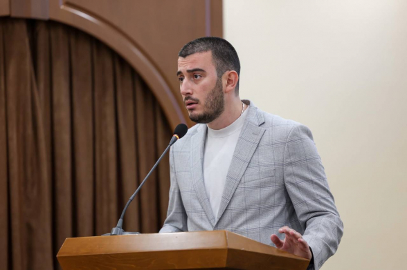 Ավինյանի ղեկավարած ԱՆԻՖ-ի 25 մլրդը հետ բերեք, ամեն շենքի տակ մի հատ մանկապարտեզ բացեք․ Սամվել Հակոբյան (տեսանյութ)