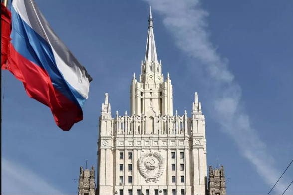 МИД России потребовало освободить российских журналистов, задержанных в Баку