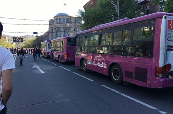 ԱԺ-ն առաջին ընթերցմամբ ընդունեց հանրային տրանսպորտում չվճարելու դեպքում վարչական տուգանք նախատեսող նախագիծը