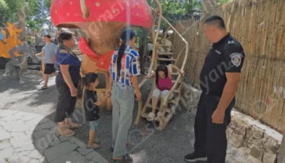 4-ամյա երեխան խաղալիս մոլորվել է․ փորձելով գտնել հարազատներին՝ քայլել է դեպի Լանջազատ․ նոր մանրամասներ