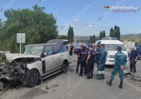 Երևան-Սևան ավտոճանապարհին բախվել են «Range Rover»-ն ու «ԶԻԼ» ավտոցիստեռնը. կան տուժածներ