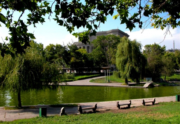 Կարապի լճում 53-ամյա տղամարդը 14-ամյա աղջկան ցույց է տվել սեռական բնույթի լուսանկարներ