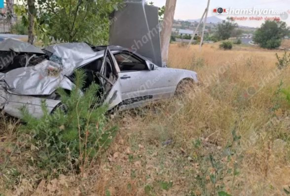 «Mercedes»-ը Ջրվեժի կամրջի մոտ բախվել է քարերին և հողաթմբերին ու մի քանի պտույտ շրջվել