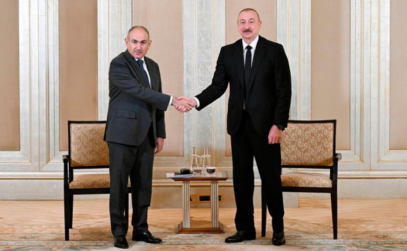 Президент США в пятницу примет в Белом доме Пашиняна и Алиева – СМИ