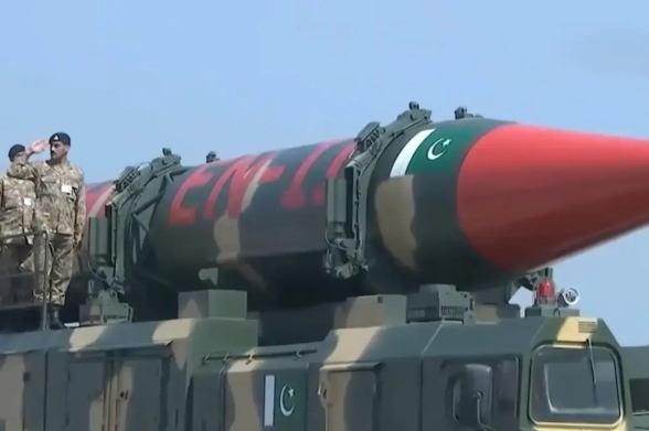 Пакистан создаст ракетные войска