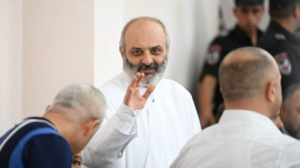 Շարունակվում է Բագրատ սրբազանի և մյուսների գործով դատական նիստը (ուղիղ)