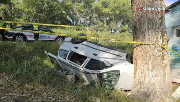 Երևան-Սևան-Իջևան ճանապարհին «Opel Astra»-ն դուրս է եկել ճանապարհի երթևեկելի գոտուց և կողաշրջված բախվել ծառին․ կան տուժածներ