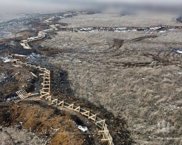 Страны Запада хотят создать минимум 3 линии обороны на Украине – FT