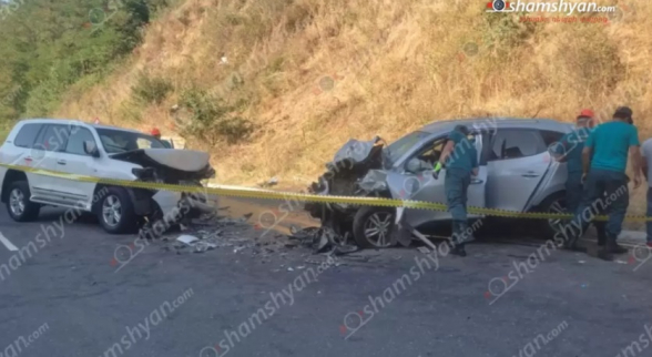 Դիլիջանում բախվել են «Toyota Land Cruiser»-ն ու «Hyundai X35»-ը. տուժածներից 4-ը երեխաներ են