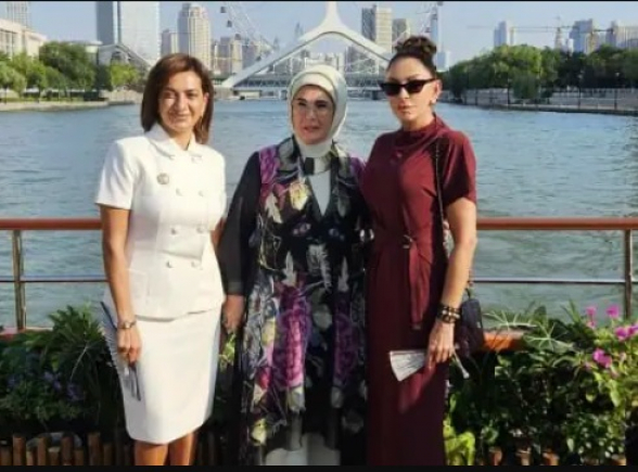 Արցախի անկախության տոնի նախօրեին Աննա Հակոբյանը կանգնեց հային արյունահեղ արած ազգի կողքին. հայտարարություն