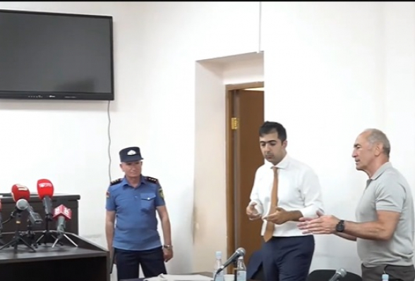 В Антикоррупционном суде продолжается заседание по признанной не соответствующей Конституции статье (видео)