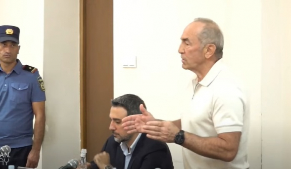 Продолжается судебное заседание по делу Роберта Кочаряна (видео)