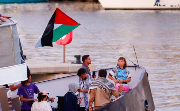 Судно с Гретой Тунберг атаковал беспилотник