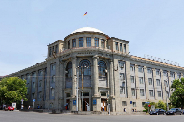 Հրդեհ՝ ԵՊԲՀ-ում․ 1 անձ հոսպիտալացվել է