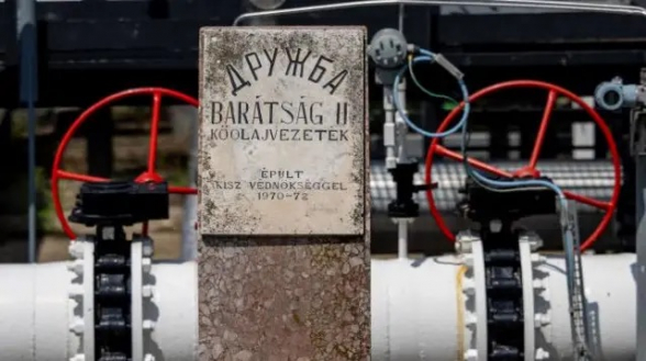 Венгрия не откажется от покупки нефти из России – Сийярто