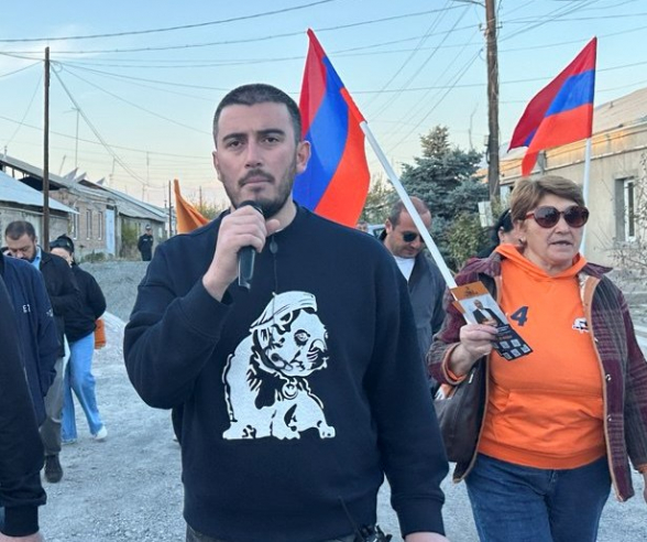 Եթե դուք ընտրեք Արգիշտի Մեխակյանին, ապա դուք ընտրում եք Նիկոլ Փաշինյանին. Սամվել Հակոբյան (տեսանյութ)