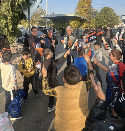 Այգեշատում ջերմ դիմավորել են «Մայր Հայաստանին»