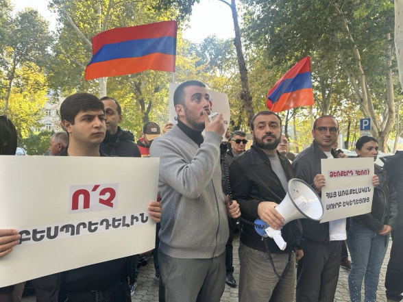 Փաշինյանը դրսում վախկոտ ու պուպուշ է, իսկ ներսում՝ ագրեսիվ․ Սամվել Հակոբյան (տեսանյութ)