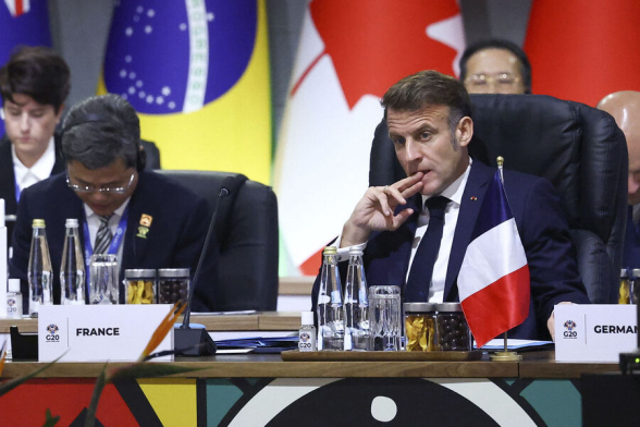 Макрон призвал пересмотреть мирный план Трампа