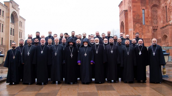 Խստագույնս դատապարտում ենք ՀՀ իշխանությունների հակաեկեղեցական արշավը և որոշ եկեղեցականների պառակտիչ մոտեցումները