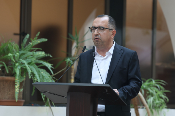 Մանկապարտեզների աշխատակիցների աշխատավարձերը պետք է բարձրացվեն․ Արմենակ Դանիելյան (տեսանյութ)