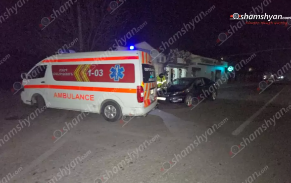 Էջմիածնում բախվել են շտապօգնության ավտոմեքենան ու «Chevrolet Volt»-ը
