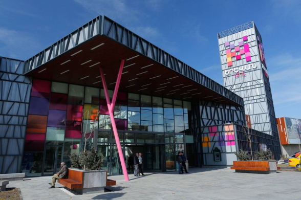 «Երևան Մոլ»-ից հիվանդանոց է տեղափոխվել 11-ամյա երեխա