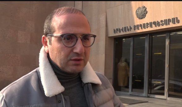 Երևանի սառած բակերի ու մայթերի մասին (տեսանյութ)