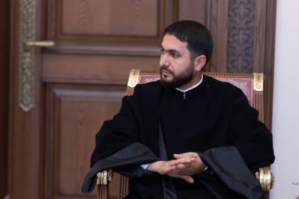 Զինվшծ ուժերnւմ ծառայnղ մեր գնդերեց եղբայրներին տարբեր ձևերով փորձում են ներքաշել այս ազգակnրծան, կեղծ բարենորոգման արհեստական շարժման և օրակարգի մեջ․ Տեր Հովհաննես աբեղա Թորգոմյան