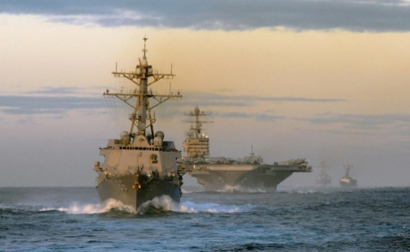 Трамп заявил о движении «армады» в сторону Ирана «на всякий случай»