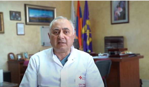 Իրավապահները խուզարկում են Արմեն Չարչյանի աշխատասենյակը