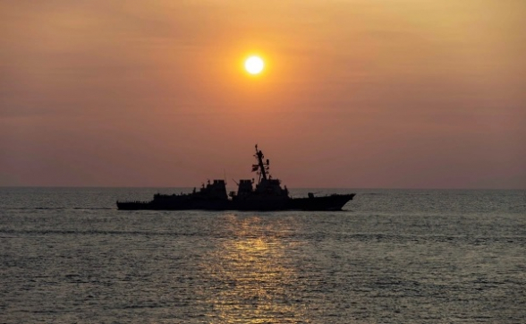 Иран заявил о поражении эсминца и танкера США в Индийском океане