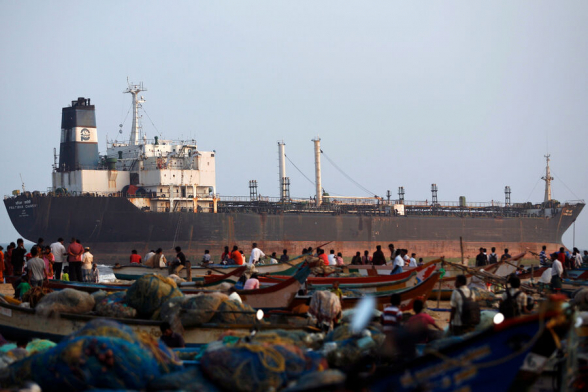 США частично разрешили Индии покупать нефть РФ