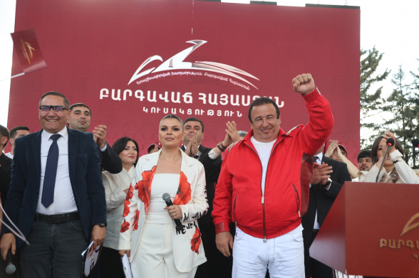 ԲՀԿ նախագահ Գագիկ Ծառուկյանը Չարենցավանում է (տեսանյութ)